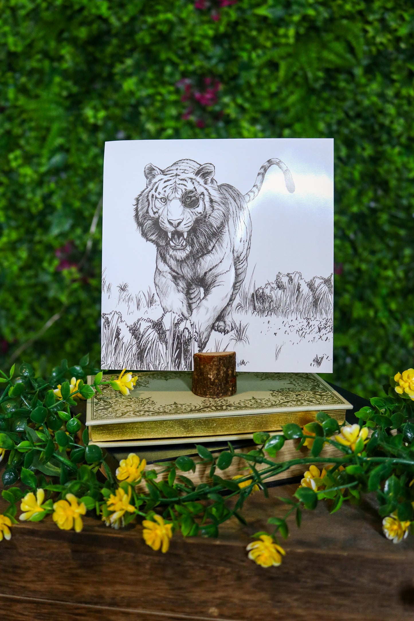 Gloss Art Print & Stump Base